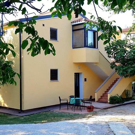 Vesna Apartment Pula Exteriör bild