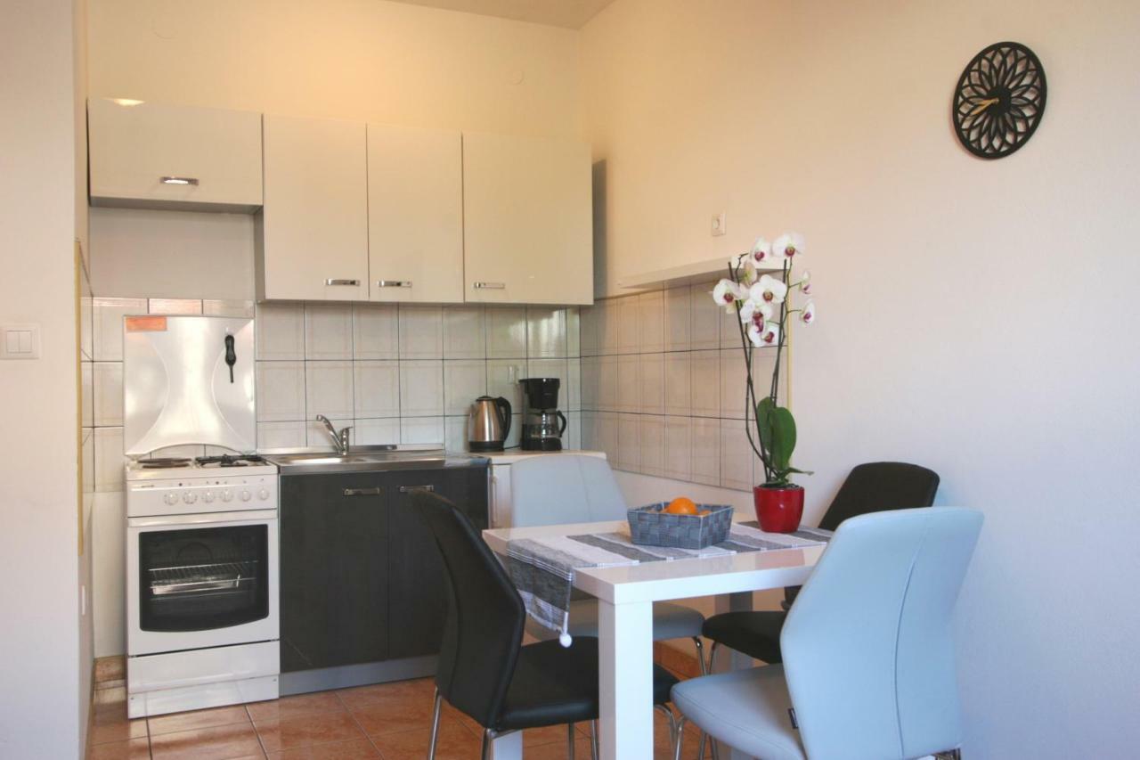 Vesna Apartment Pula Exteriör bild